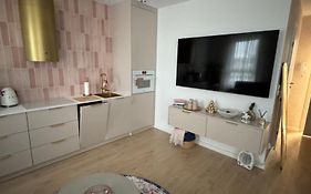 Madame Bubblegum Apartment